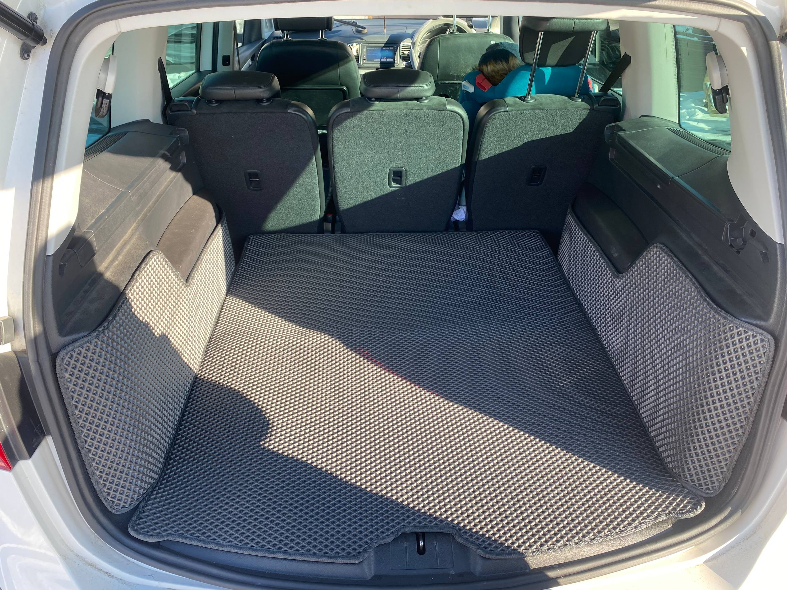 EVA защита боковин багажника. Усиление под инструменты и коммерческую нагрузку